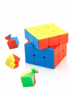 Detail of the ergonomic rounded corner design and internal structure of the speed cube