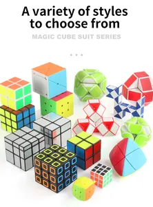 Collezione di vari cubi rompicapo e serpenti magici in un set di giocattoli educativi