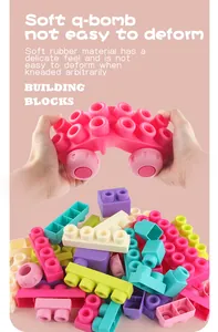 Primer plano de bloques de silicona suave apretados para mostrar su elasticidad y resistencia