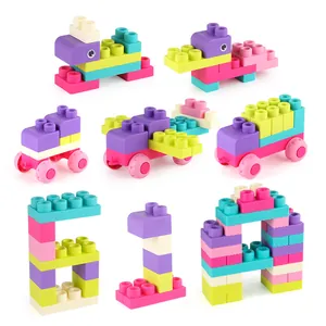 Grandes bloques de construcción en colores macaron con ruedas para juego creativo