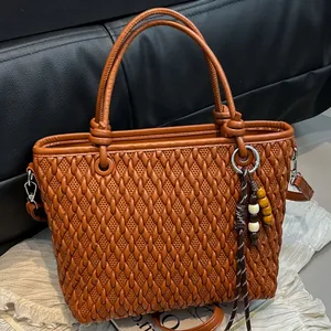 Women's PU Leather Woven Texture Shoulder Bag With Bead Tassel Charm Simple Commuter Crossbody Handbag For Daily Work