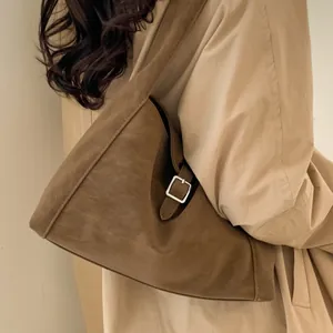 Women Retro PU Leather Underarm Bag Minimalist Matte Shoulder Bag With Metal Buckle Large Capacity Daily Commute Hobo Bag