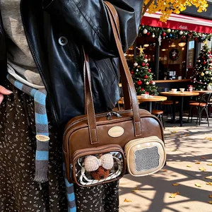 Sac à bandoulière en similicuir marron avec poche transparente pour poupées et peluches