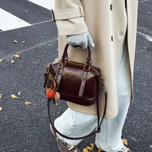 Vintage Women's Boston Bag Glossy PU Leather Crossbody Bag With Retro Leaf Charm Fashion Daily Top Handle Handbag Shoulder Bag