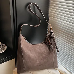 Large Capacity PU Leather Hobo Bag For Women Retro Stitching Tote Bag Removable Pendant Shoulder Crossbody Bag Daily Commute Bag