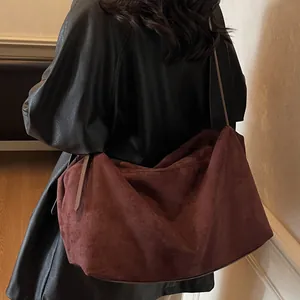 Lazy-style burgundy suede tote bag with large capacity and shoulder straps for daily use