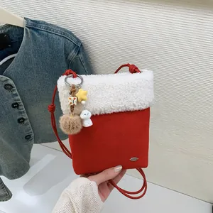 Sac Bandoulière Femme Peluche Bord Fourrure Aspect Suède Petit Sac Carré Avec Pendentifs Mignons Hiver Noël