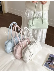 Minimalist rectangular shoulder bags in macaron colors with star pendants and zipper closure