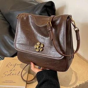 Vintage PU Leather Crossbody Bag For Women Large Capacity Shoulder Bag With Metal Flower Lock Retro Tote Bag For Daily