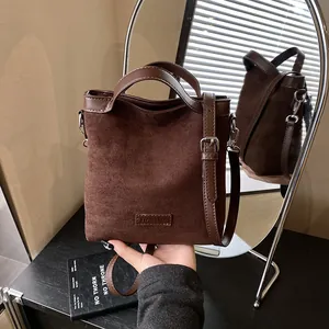 Sac Bandoulière Vintage en Suédine pour Femme Mode Printanière Boutique Polyvalente Petit Sac à Main Carré Bandoulière Réglable