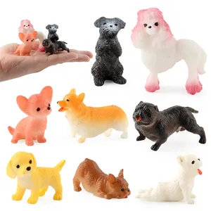 Set di figurine di cuccioli in miniatura con razze come Corgi, Barboncino e Bulldog Francese