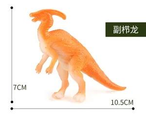 Detailansicht eines Parasaurolophus-Dinosaurier-Spielzeugs mit 7 cm Höhe und 10,5 cm Länge