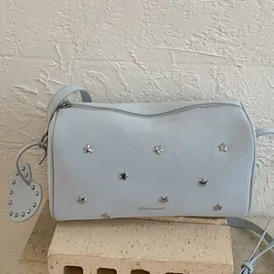 Women Rivet Star Studded Cylinder Shoulder Bag Trendy PU Leather Crossbody Bag With Heart Charm For Daily Commuting Office