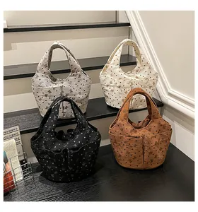 Mini borse tote in velluto a coste in quattro colori con cuori e fiocchi dolci