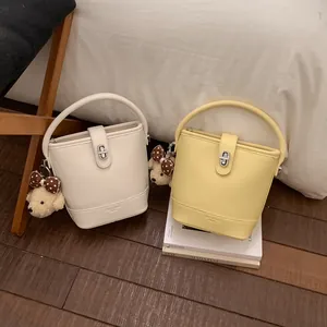Korean Style Pebble Grain PU Leather Bucket Bag Minimalist Casual Shoulder Crossbody Handbag With Plush Bear Charm For Women