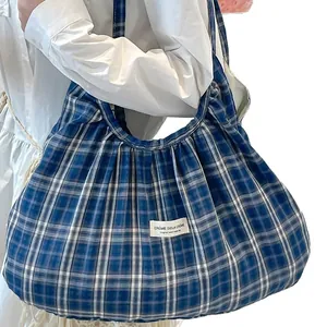 Grand sac cabas chic à carreaux bleus et blancs avec un design plissé doux pour femmes