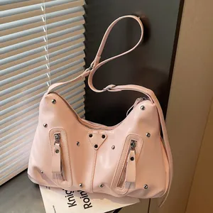 Westliche Mode Nieten Hobo Tasche Damen PU Leder Punk Schulter Umhängetasche Große Kapazität Tote Handtasche Reisen