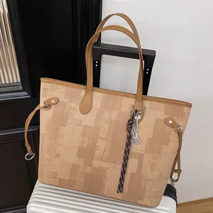 Women's PU Leather Large Capacity Tote Bag Geometric Pattern Commuter Shoulder Bag With Braided Rope Charm Underarm Bag