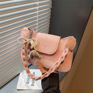 Retro Women PU Leather Square Bag With Braided Handle Artificial Pearl Animal Pendant Fashion Crossbody Shoulder Handbag