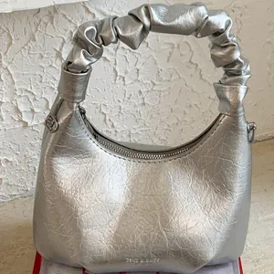 Ruched Handle Half Moon Hobo Bag For Women Fashion PU Leather Shoulder Bag Solid Color Zipper Crossbody Bag Handbag