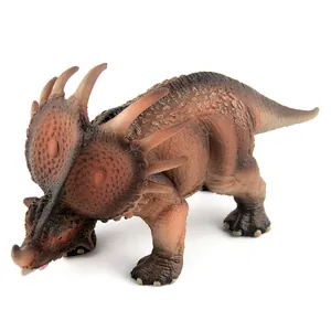 Detailgetreue Makroansicht des Styracosaurus Dinosauriers mit realistischen Hauttexturen