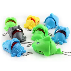Mini jouets animaux mordants tels que requin et hippopotame en porte-clés colorés