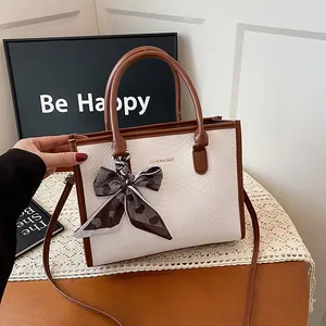 Sac Cabas Femme Motif Serpent Couleur Contrastée Sac à Main en Cuir PU Avec Écharpe en Satin Sac à Bandoulière