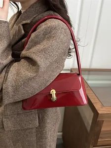 French Vintage Glossy PU Patent Leather Axillary Bag For Women Trendy Shoulder Bag With Gold Metal Lock Retro Baguette Bag