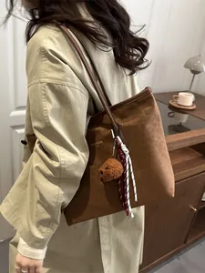Damen Große Kapazität Leopardenmuster Wildlederimitat Tragetasche Lässig Vintage Schultertasche Pendlertasche Mit Bär Anhänger