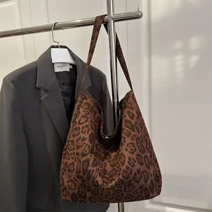 Sac fourre-tout vintage imprimé léopard à grande capacité avec bandoulière large 2025