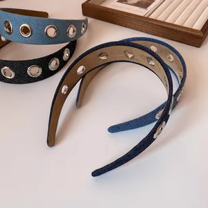 Serre-têtes larges en denim évidé avec œillets argentés en tissu denim bleu clair et foncé