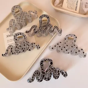 Vintage Large Wave Hair Claw Clip Acrylic Resin Glitter Leopard Zebra Heart Print Hair Accessories For Women Daily Styling