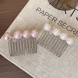 Elegante französische Haarkämme mit rosa und weißen Perlen und feinen Schleifenakzenten