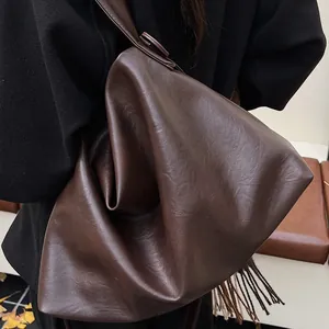 Bolso hobo grande marrón retro para mujer de cuero sintético mate con correa ancha