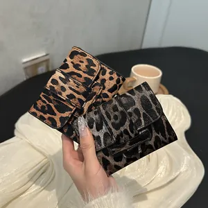 Mini Sac Carré Imprimé Léopard Tendance Pochette en Cuir PU Petit Porte-monnaie à la Mode Avec Fermeture à Boucle pour Femme