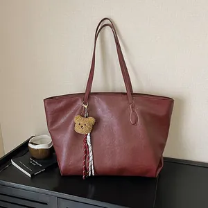 Borsa Tote Donna in Pelle PU Grande Capacità Vintage Casual Borsa a Tracolla Con Portachiavi Orsetto Peluche Quotidiana