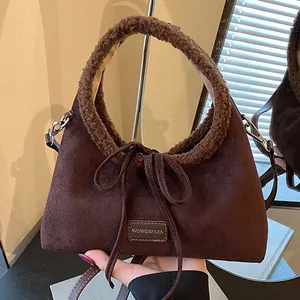 Borsa a Mano da Donna Effetto Camoscio con Finiture in Ecopelliccia Fiocco Retrò Borsa a Tracolla Moda Autunno Inverno