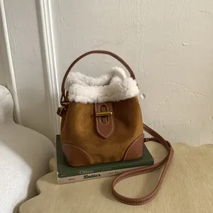 Sac Seau Vintage Avec Bordure en Fausse Fourrure Pour Femmes Maillard Retro PU Sac à Main Avec Serrure Métallique