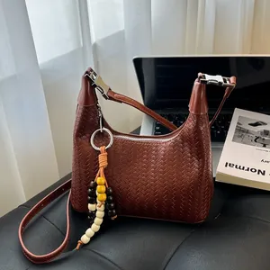 Women's Woven Hobo Bag Vintage PU Leather Shoulder Bag With Beaded Tassel Fashion Underarm Bag Versatile Daily Handbag