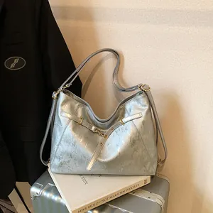 Women Large Capacity Metallic Texture Tote Bag Fashion Wrinkled Hobo Shoulder Bag PU Leather Commute Travel Shopping Handbag