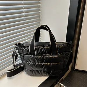 Metallic Gesteppte Puffer Tragetasche Für Damen Große Kapazität Nylon Wolke Blase Schulter Umhängetasche Mode Freizeit Handtasche