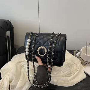 Sac Bandoulière Matelassé Femmes Chaîne Boucle de Künstliche Perle Petit Sac Carré Mode Cuir PU Sac à Rabat Messenger