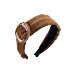 Bruine corduroy brede hoofdband met amberkleurige hars gesp in vintage schildpadstijl