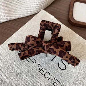 Leopard Print Bow Hair Claw Large Shark Clip Autumn Winter Fabric Wrapped Hair Clip Fashionable Vintage Hair Accessory For Women