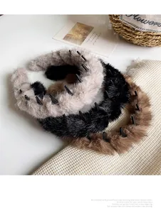 Cerchietti in peluche leopardati grigi, neri e marroni con denti antiscivolo interni