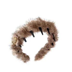Cerchietto in peluche leopardato marrone con pettine interno e ciondolo Smile d'oro