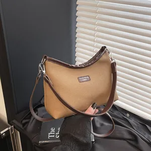 Damen Koreanisch Mode Canvas Hobo Tasche Kontrast Lederbesatz Schulter Umhängetasche Mit Holzperlen Anhänger Täglich Pendler Handtasche
