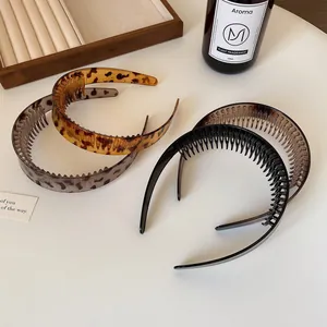 Korean Style Leopard Print Non-Slip Headband For Women Resin Minimalist High Cranial Top Hairband With Teeth Fashion Hair Accessories