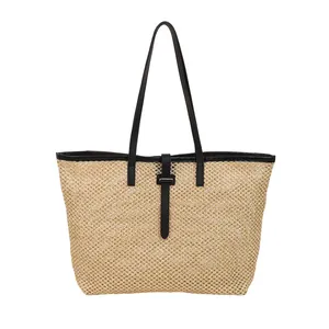 Grande borsa tote in paglia con manici in pelle nera e fibbia in metallo per le vacanze