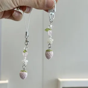 Charme de Téléphone Fraise en Perles Fait Main Créatif Rose Fleur Coeur Étoile Papillon Pendentif de Sac pour Femmes Filles